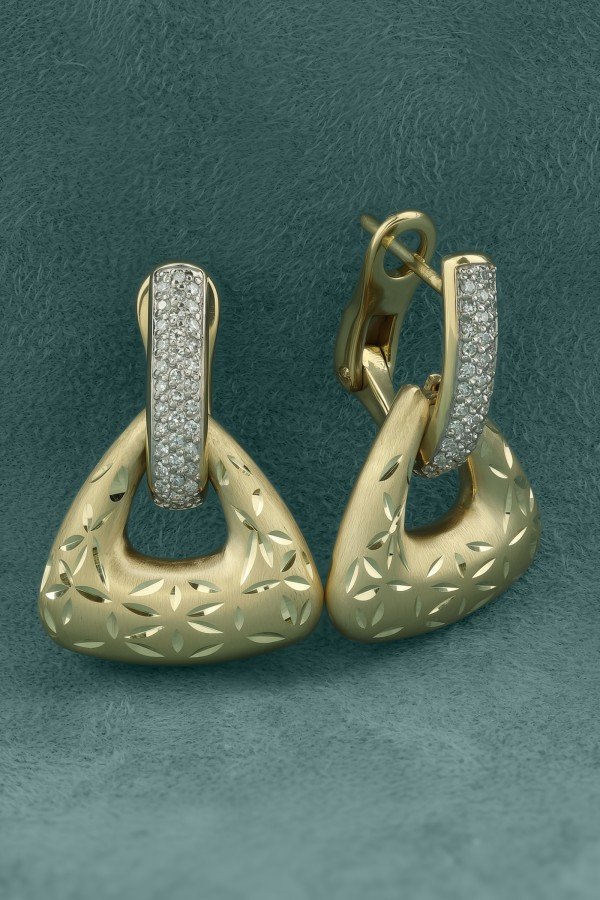 Серьги из лимонного золота 585 пробы c бриллиантами