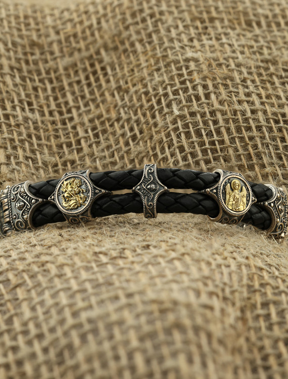 Браслет из серебра и золота c кожаным шнурком