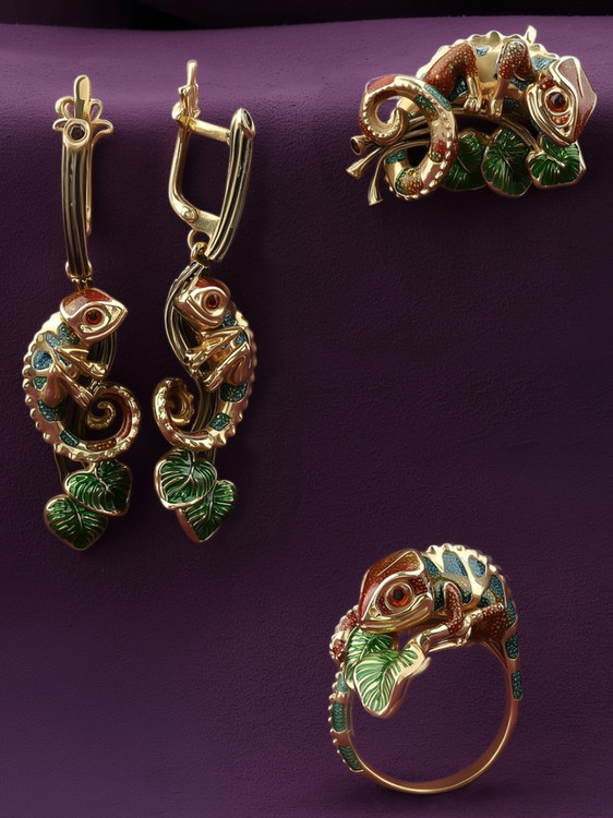 Кольцо из лимонного золота c эмаль