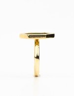 Кольцо из лимонного золота 585 пробы c малахитом