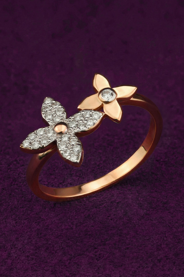 Кольцо из золота c бриллиантами