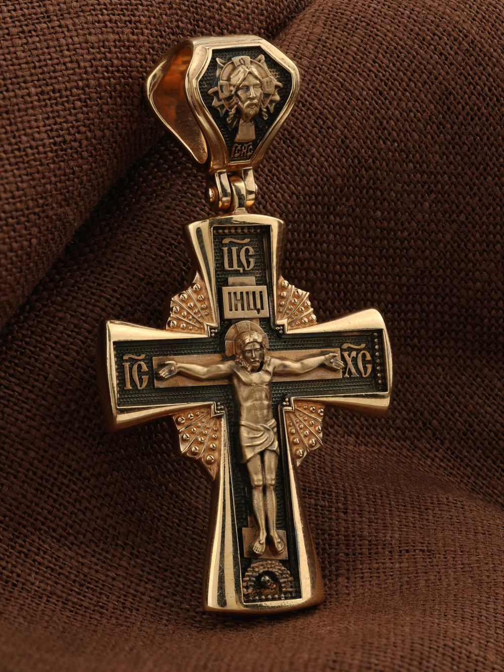 Крест из золота