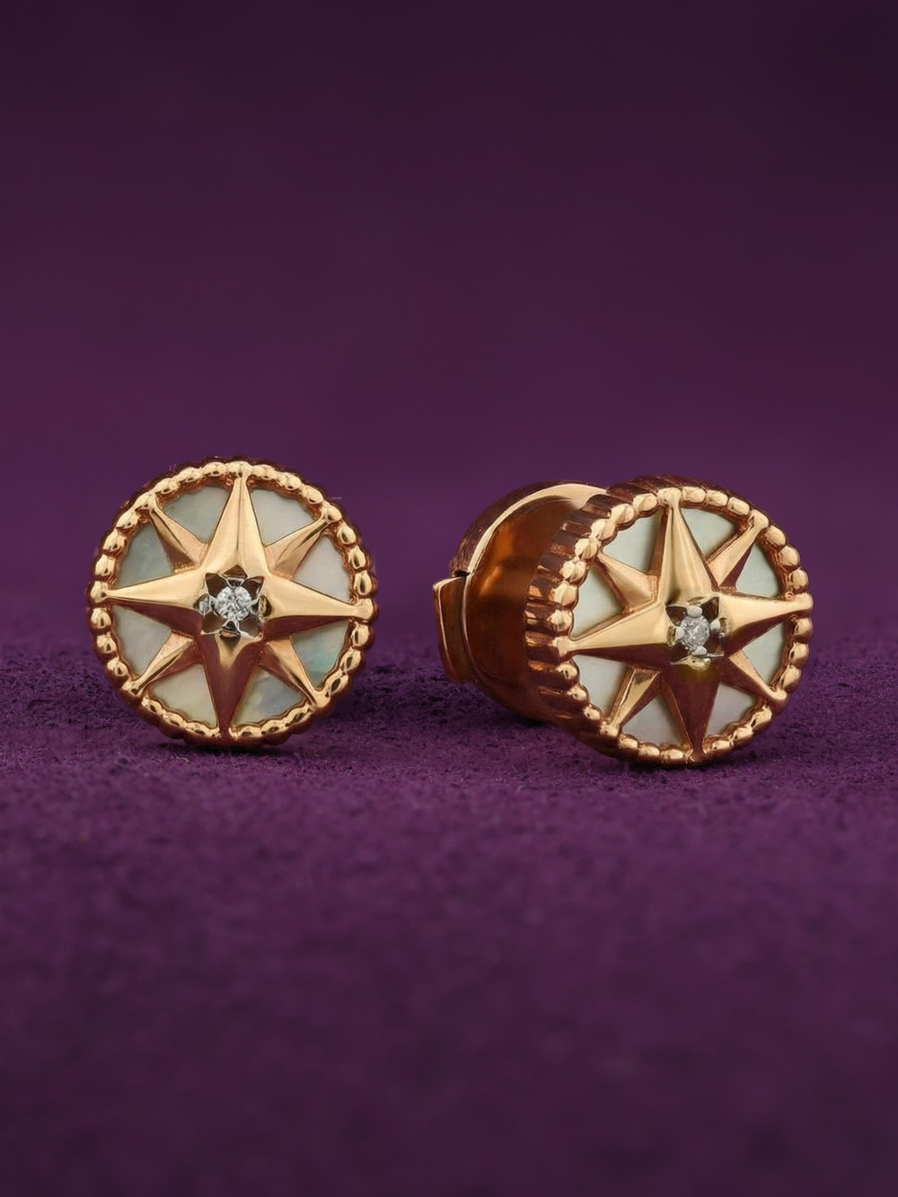 Серьги из золота c бриллиантами и перламутром