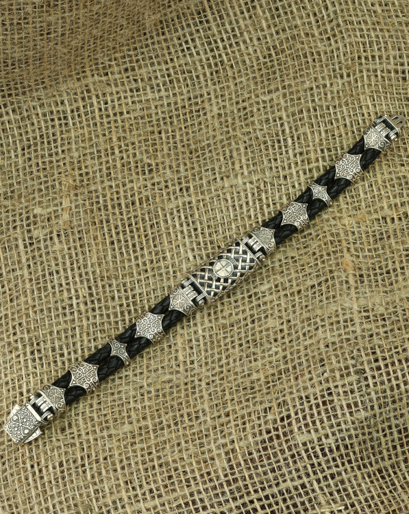 Браслет из серебра и золота c кожаным шнурком