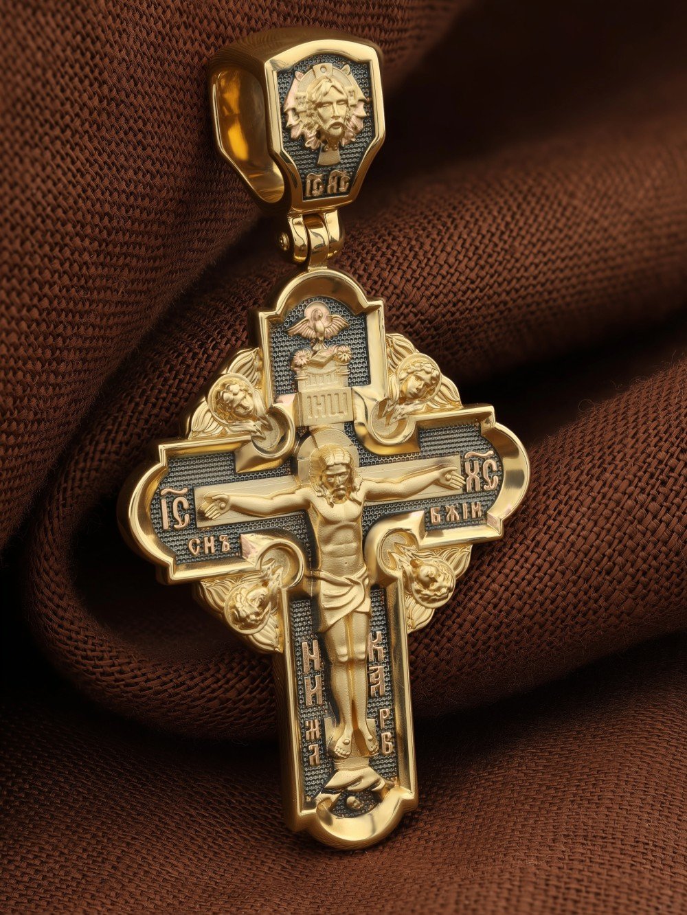 Крест из лимонного золота