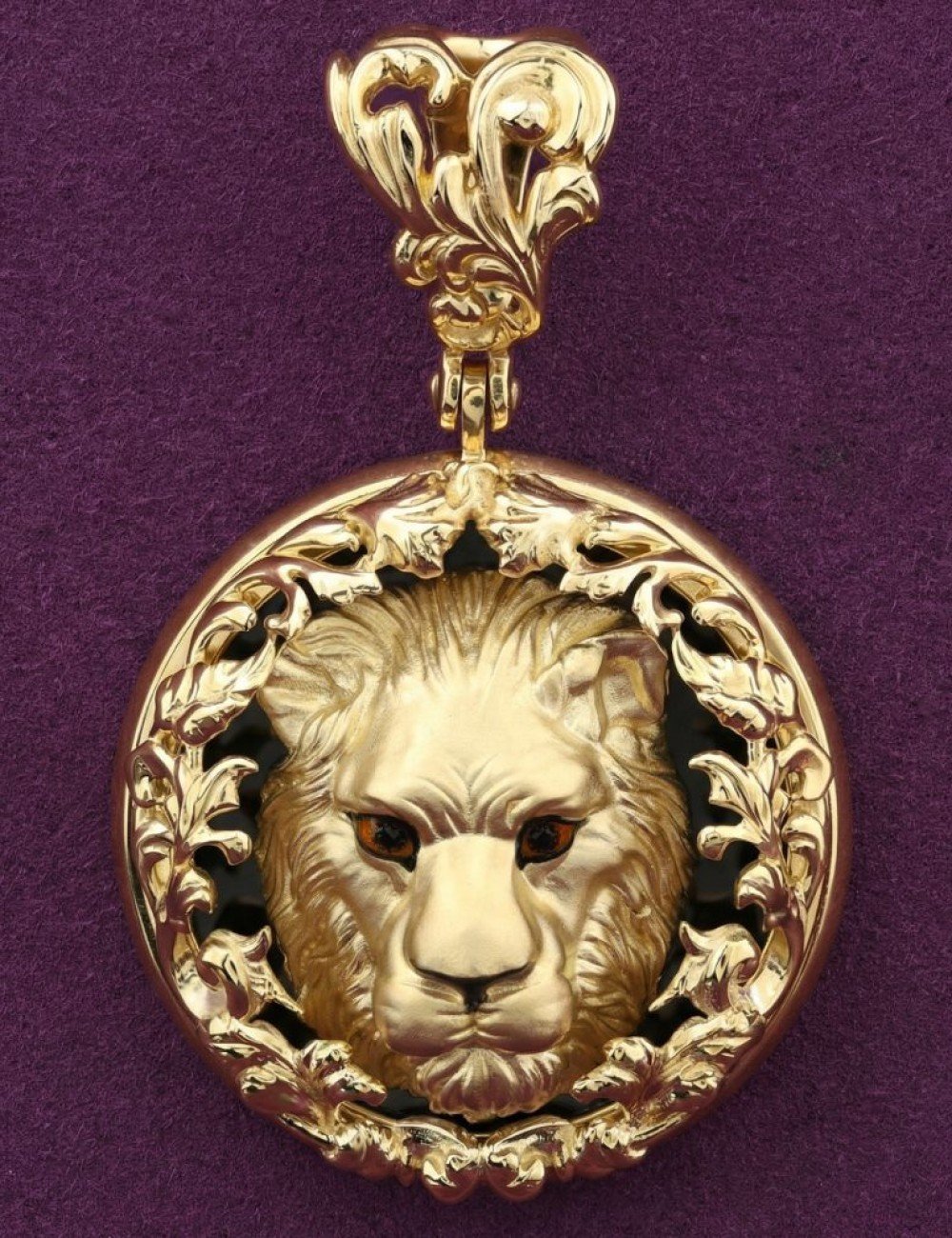 Подвеска из лимонного золота 585 пробы c эмалью и ониксом