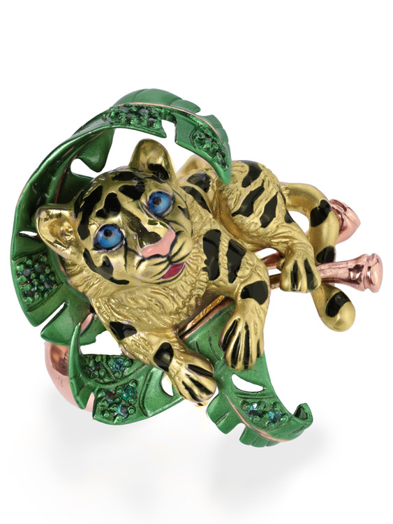 Кольцо из золота c эмаль и изумрудом