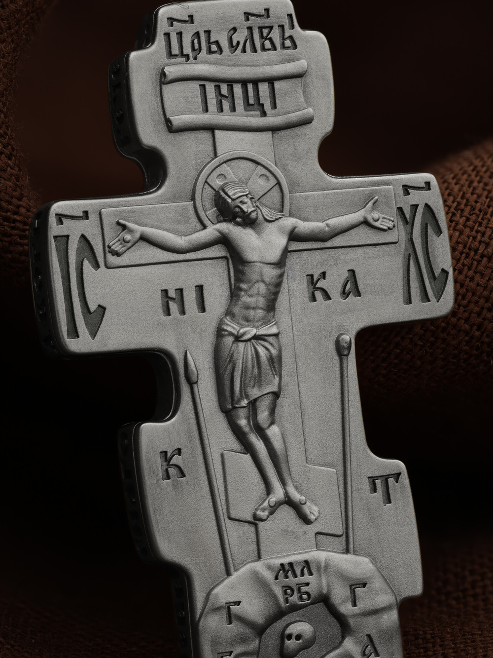 Крест из белого золота