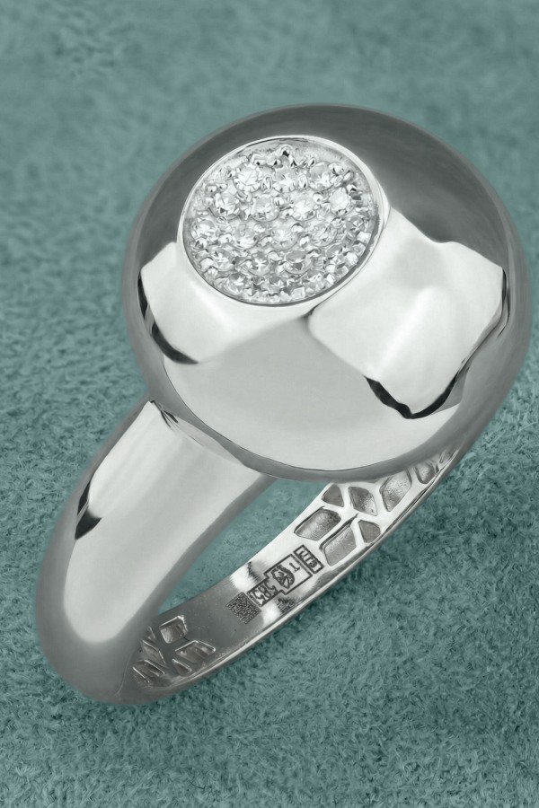 Кольцо из белого золота c бриллиантами